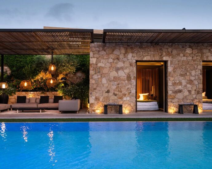 Calvi, Villa d’exception, 8 chambres, 2 piscines, vue mer panoramique