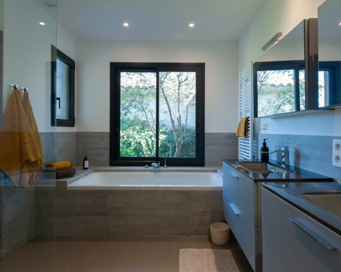 Cala Rossa, Domaine de la Tour, Villa vue mer panoramique, 7 chambres, piscine, plage à pied