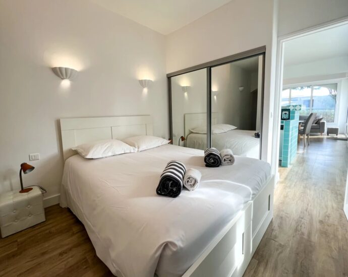 Porto-Vecchio, Domaine de Cala Rossa, appartement 1 chambre, plage à pied