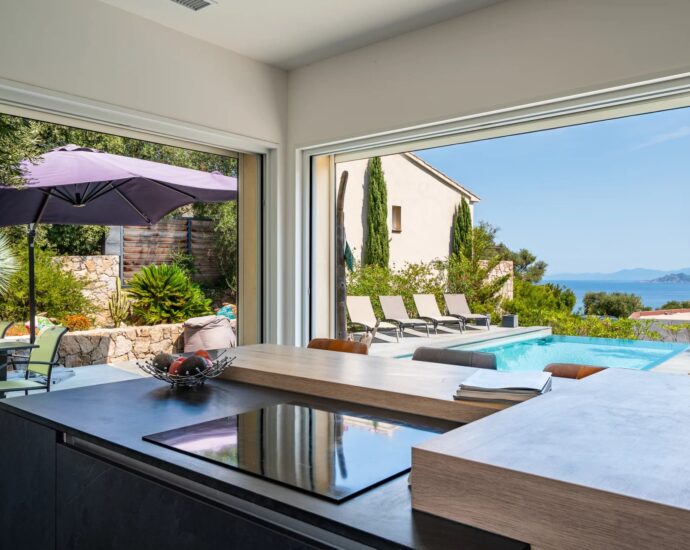 Monticello, 4-bedroom villa, swimming pool, sea view, close to the beach