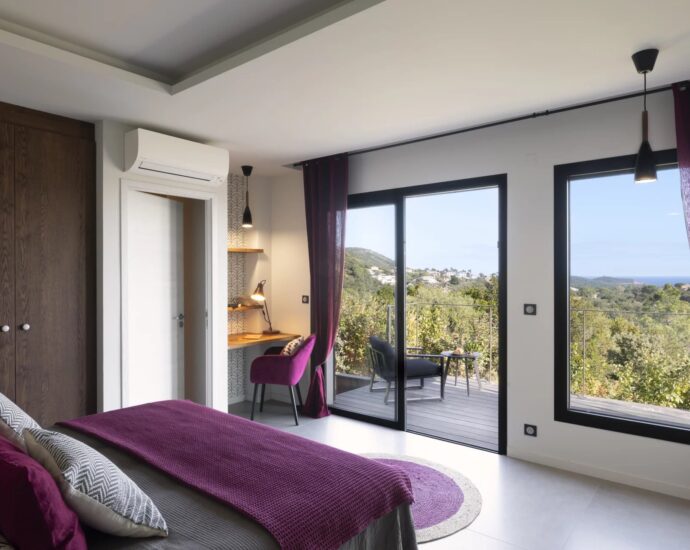 Saint-Cyprien, villa 7 bedrooms, panoramic sea view, pool