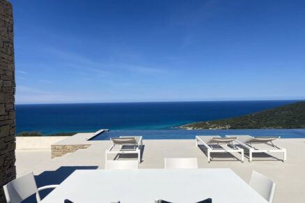 Corbara, villa 4 chambres, piscine à débordement, vue mer imprenable, proche plage