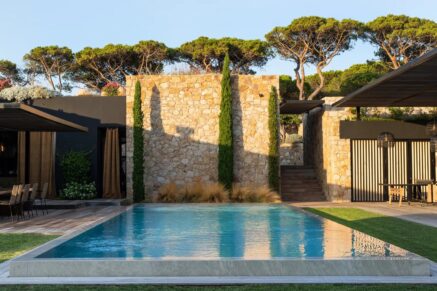 Calvi, Villa d’exception, 8 chambres, 2 piscines, vue mer panoramique