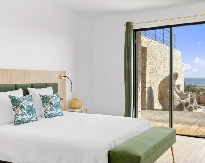 Porto-Vecchio, Palombaggia, Panoramic Sea View Villa, 7 Bedrooms, Gym, Heated Pool, Walking Distance to the Beach