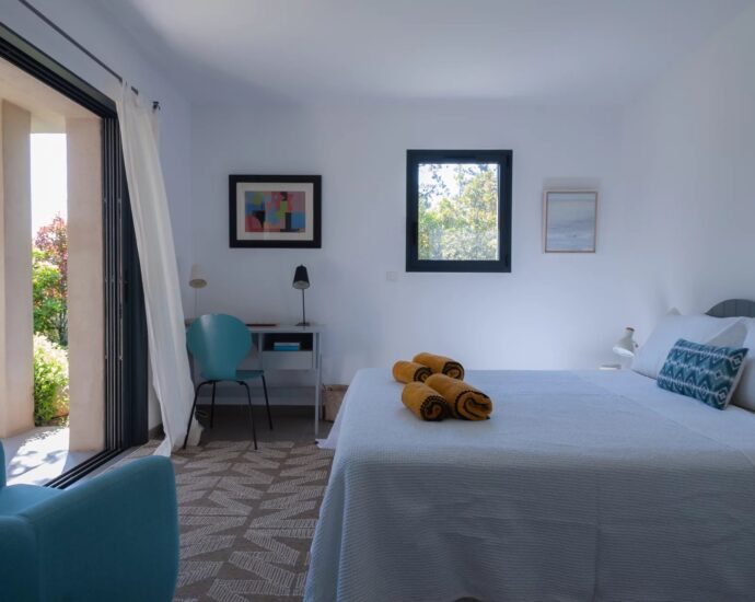 Cala Rossa, Domaine de la Tour, Villa vue mer panoramique, 7 chambres, piscine, plage à pied