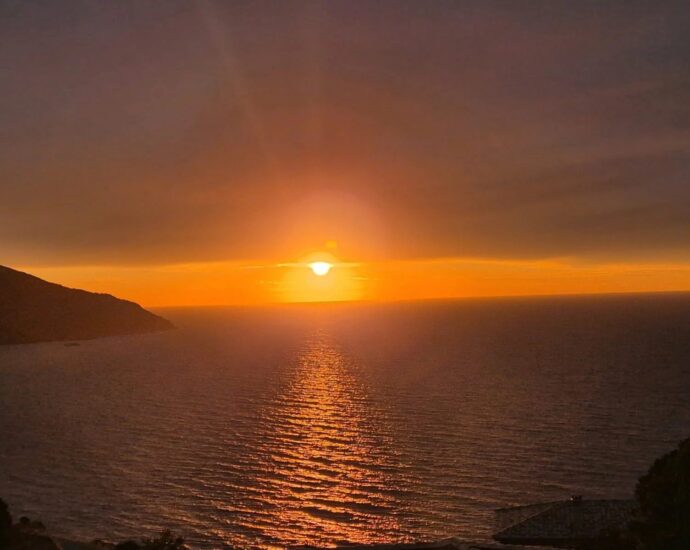 Exclusive, Costa di Villanova, Contemporary Villa with Panoramic Sea Views, 6 Bedrooms, 2 Independent Apartments, Pool, Close to Beaches and Ajaccio