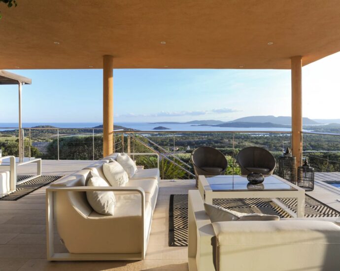 Porto vecchio, Arasu/Cirindinu, villa 5 chambres, piscine et vue mer