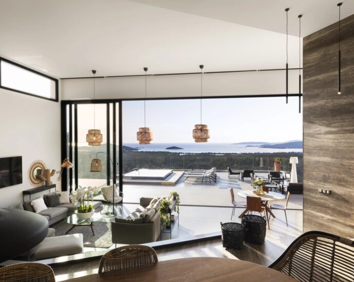 Saint-Cyprien, villa 7 bedrooms, panoramic sea view, pool