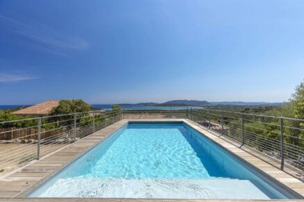 Villa 7 bedrooms, Arasu, commune of Saint-Cyprien swimming pool, sea view, beach on foot