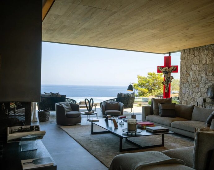 Calvi, Villa d’exception, 8 chambres, 2 piscines, vue mer panoramique