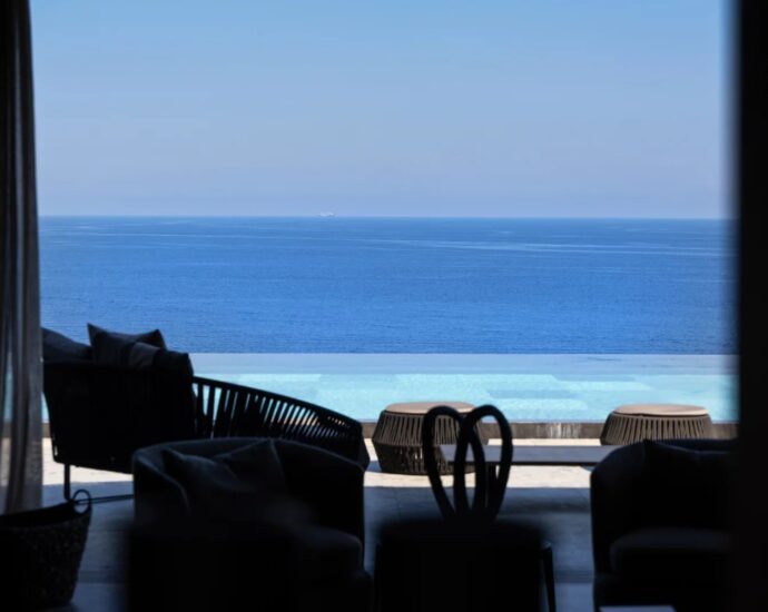 Calvi, Villa d’exception, 8 chambres, 2 piscines, vue mer panoramique