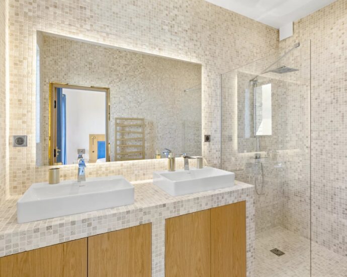 Porto-Vecchio, Palombaggia, Panoramic Sea View Villa, 7 Bedrooms, Gym, Heated Pool, Walking Distance to the Beach