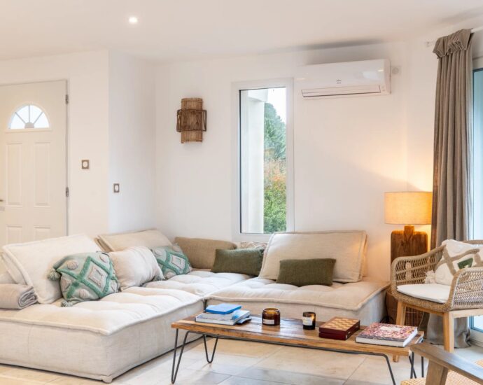 Porto-Vecchio, Villa plain-pied, 4 chambres, proche plage Palombagia, piscine