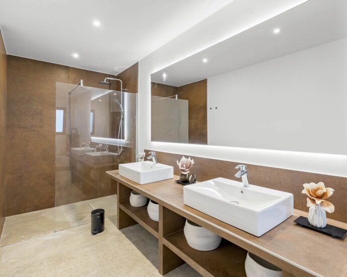 Villa 7 bedrooms, Arasu, commune of Saint-Cyprien swimming pool, sea view, beach on foot