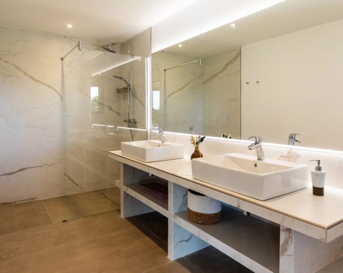 Villa 7 bedrooms, Arasu, commune of Saint-Cyprien swimming pool, sea view, beach on foot