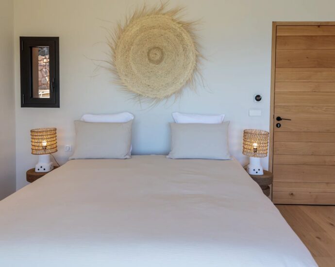 Porto-Vecchio, Palombaggia, Panoramic Sea View Villa, 6 Bedrooms, Heated Pool, Walking Distance to Beach