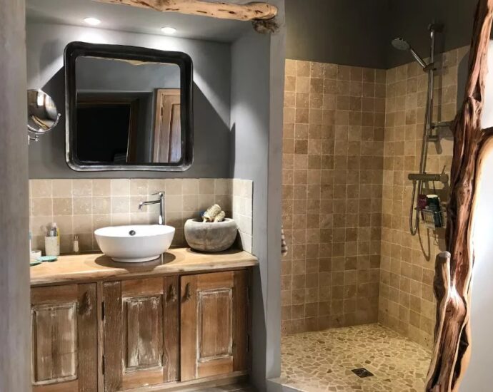 Porto-Vecchio, Piccovaggia, Villa type bergerie, 4 chambres, domaine privé, proche plage