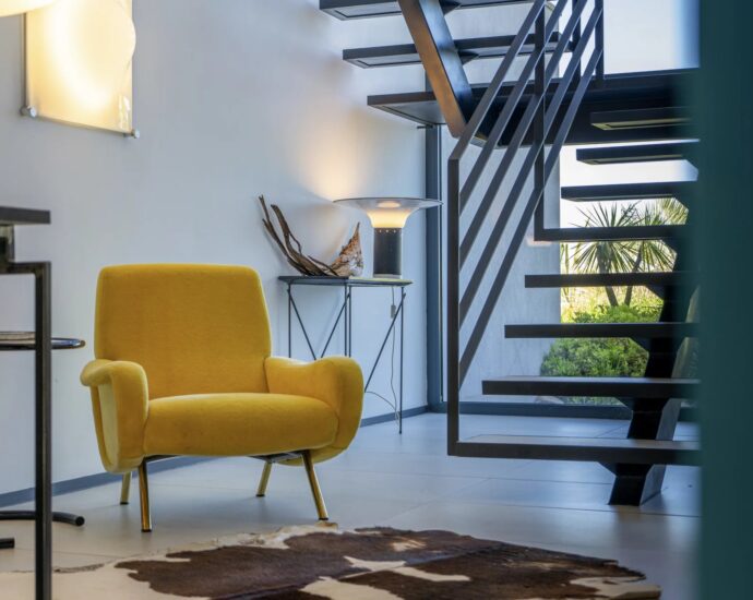 Pinarello, Villa contemporaine 5 chambres avec piscine et vue mer, au cœur du maquis