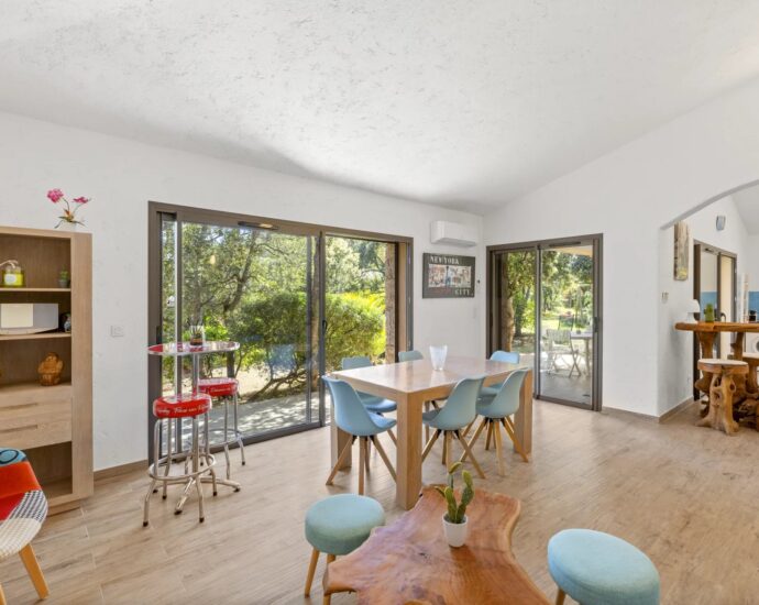 Porto Vecchio, Domaine de Cala Rossa, villa 2 chambres, proche plage