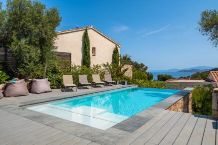 Monticello, 4-bedroom villa, swimming pool, sea view, close to the beach