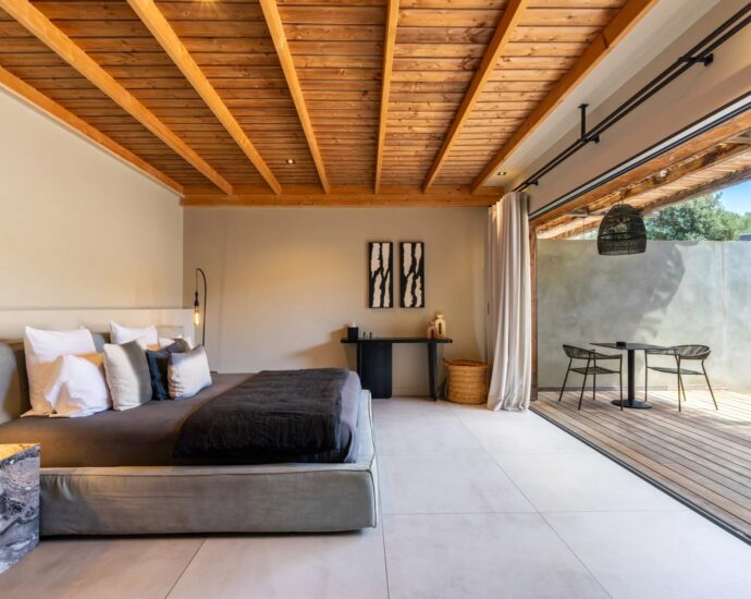 Exclusivité, Bonifacio, hôtel 4 étoiles, 10 suites privatives, piscine