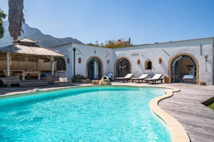 Calvi, villa 4 chambres, piscine, plage à pied, vue montagne