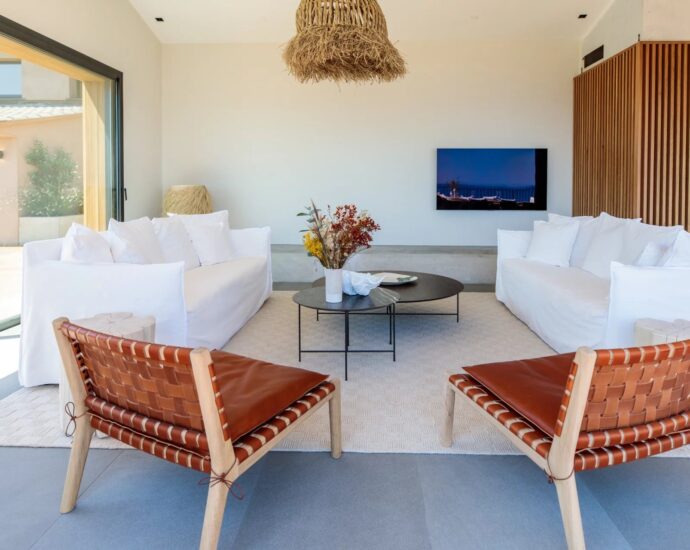 Porto-Vecchio, Palombaggia, Panoramic Sea View Villa, 6 Bedrooms, Heated Pool, Walking Distance to Beach