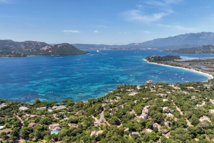 Porto-Vecchio, Domaine de Cala Rossa, villa 5 chambres, vue mer et plage à pied
