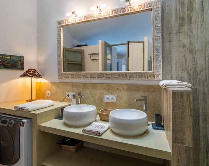 Oletta, 7 bedroom villa, Maison de Maître, one outbuilding, heated pool, close to beaches