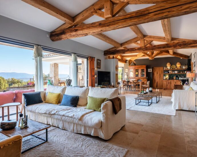 Exclusive, Valinco, Architect-Designed Villa, 7 Bedrooms, Pool, Panoramic Sea View, Close to the Beach