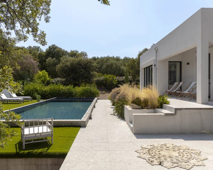 Exclusivité, Sainte-Lucie de Porto-Vecchio, Villa contemporaine, 4 chambres, piscine, aperçu mer, proche plage