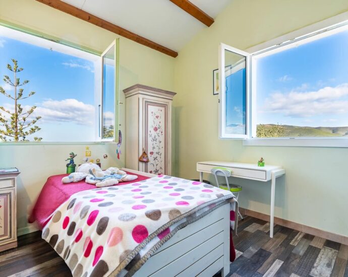 Palasca, Propriété, 5 chambres, piscine, vue panoramique campagne et montagnes