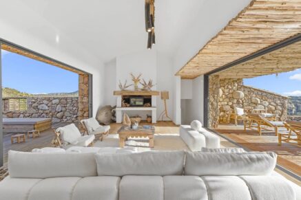 Porto-Vecchio, Palombaggia, Villa d’architecte en pierre avec dépendance, vue mer panoramique et 2 piscines, proche plages