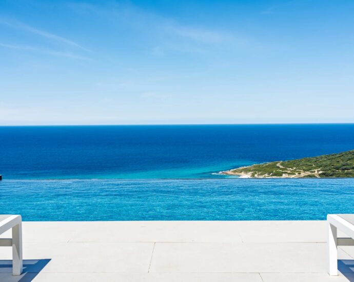 Corbara, villa 4 chambres, piscine à débordement, vue mer imprenable, proche plage