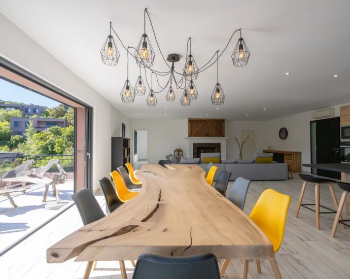 Porticcio, South Shore of Ajaccio – Villa – 7 Rooms – 4 Bedrooms