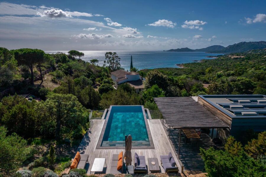 Porto-Vecchio, Palombaggia, 4 Bedroom Villa with Pool, Sea View and Close to the Beach