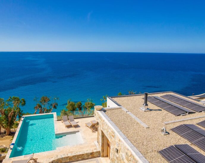 L&rsquo;Île Rousse, Villa vue mer panoramique, 6 chambres, Piscine extérieur, Piscine intérieure, Sauna, Cinéma, proche plage