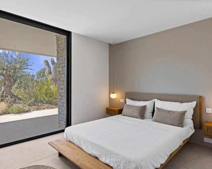 Arasu , Villa neuve, vue mer, piscine, 4 chambres, plage à pied