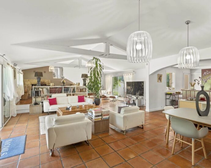 Porto-Vecchio, Domaine de Marina di Fiori, 5-bedroom villa, swimming pool, near the beach, open views