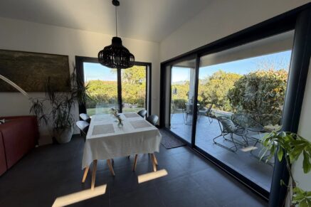 Pinarello, Capicciola, Villa 3 chambres, T4, piscine, vue dégagée, proche plage