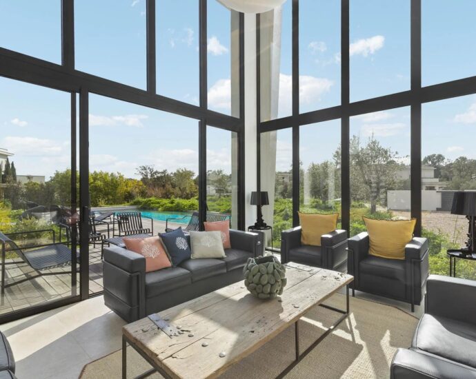 Porto-Vecchio, Arasu, Saint-Cyprien, villa d&rsquo;architecte, 7 chambres, piscine, plage à pieds