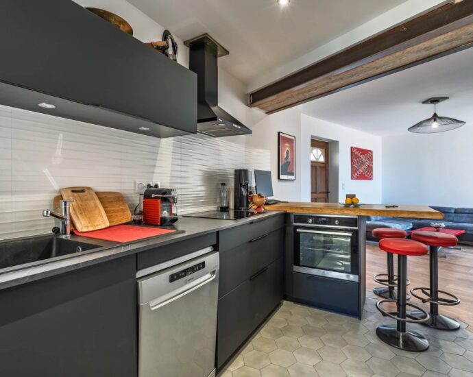 Lumio, appartement, 2 chambres, vue panoramique mer et montagnes, proche plage