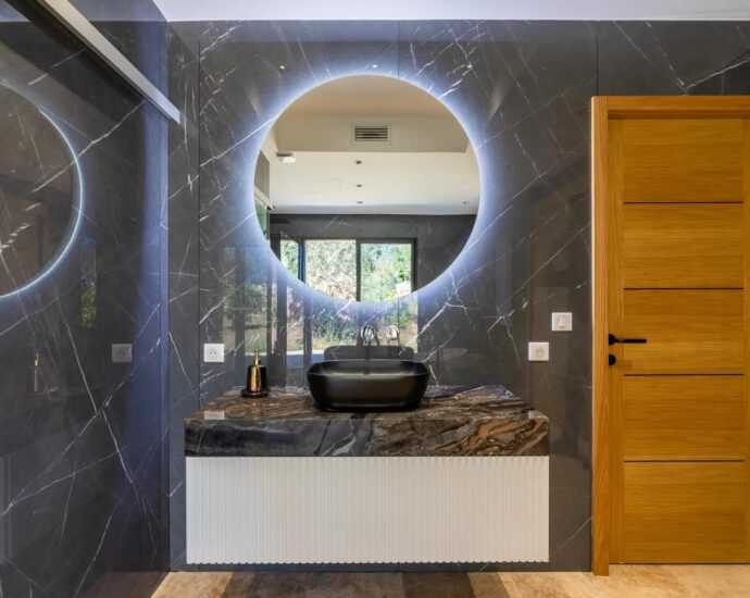 L&rsquo;Île Rousse, Villa vue mer panoramique, 6 chambres, Piscine extérieur, Piscine intérieure, Sauna, Cinéma, proche plage