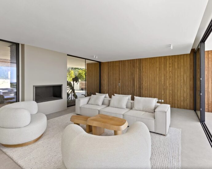 Villa contemporaine neuve, 4 chambres, piscine, vue mer, proche plage