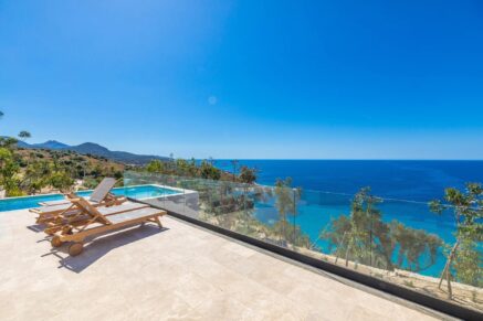 L&rsquo;Île Rousse, Villa vue mer panoramique, 6 chambres, Piscine extérieur, Piscine intérieure, Sauna, Cinéma, proche plage