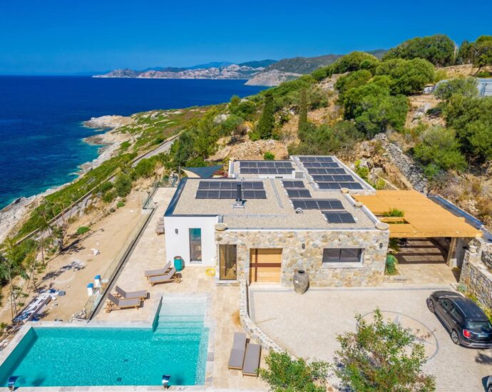 L&rsquo;Île Rousse, Villa vue mer panoramique, 6 chambres, Piscine extérieur, Piscine intérieure, Sauna, Cinéma, proche plage