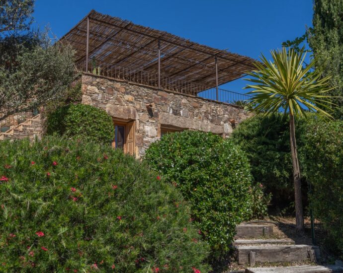 Porto-Vecchio, Piccovaggia, Farmhouse‑style Villa, 4 Bedrooms, Private Estate, Close to the Beach
