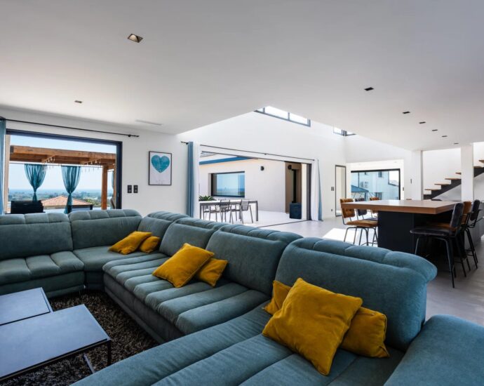 Bastia Sud, Villa vue mer, 7 pièces, 3 chambres, piscine, proche plage