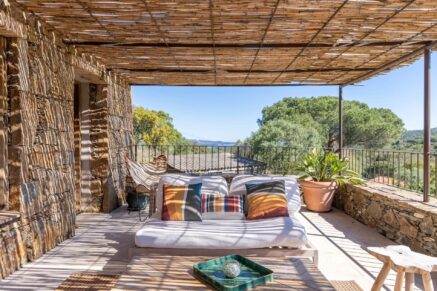 Porto-Vecchio, Piccovaggia, Villa type bergerie, 4 chambres, domaine privé, proche plage