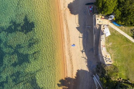 Porticcio, Rive Sud d&rsquo;Ajaccio, Villa pied dans l&rsquo;eau, 5 Chambres, vue mer panoramique, accès plage à pied